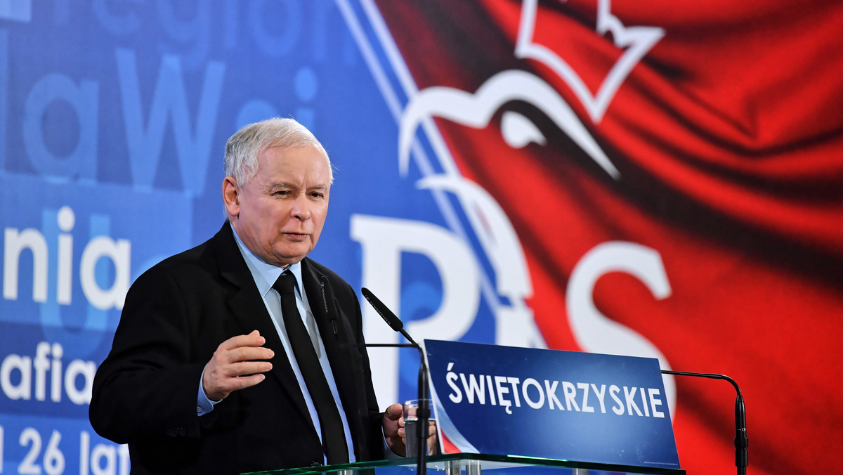 Jarosław Kaczyński i Mateusz Morawiecki na konwencji PiS w Kielcach