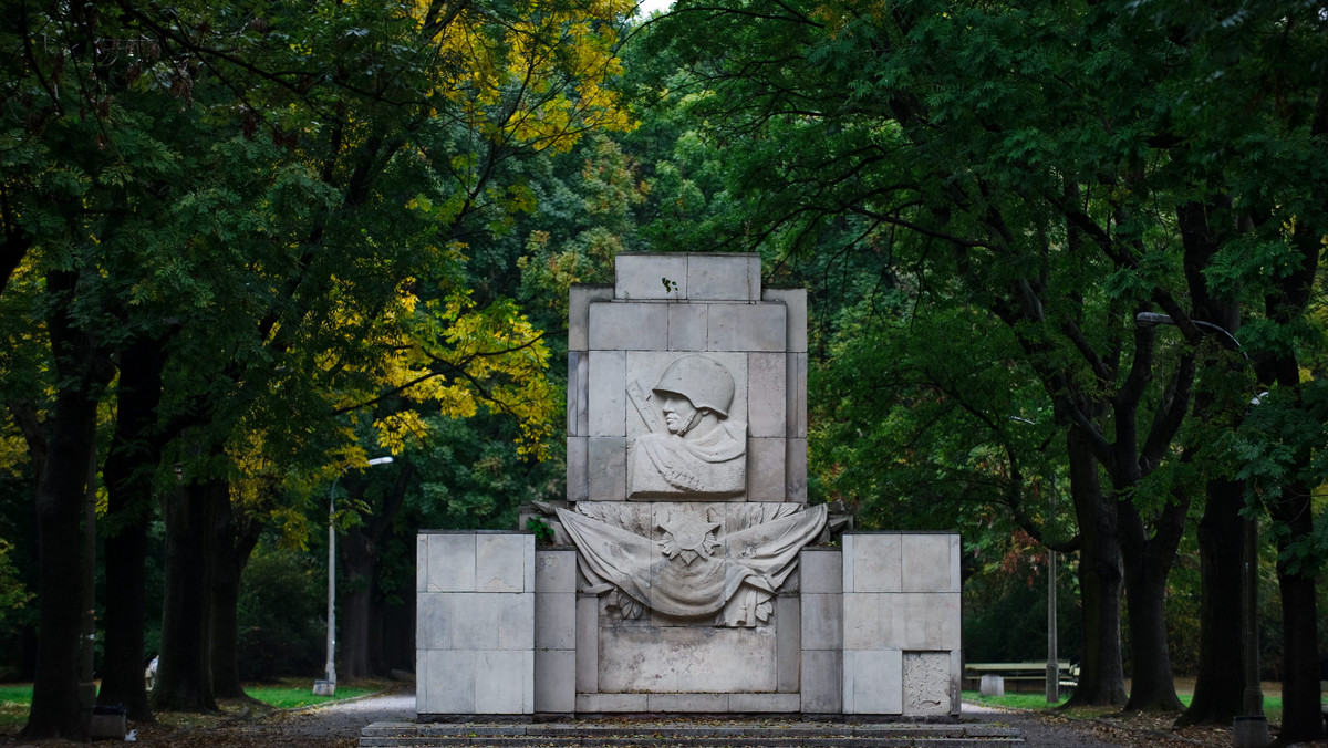 Warszawa: pomnik Wdzięczności Żołnierzom Armii Radzieckiej zmieni położenie. Trafi do Poborska