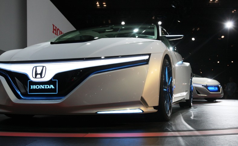 Koncepcyjna hybrydowa Honda AC-X zaprezentowana na targach motoryzacyjnych w Tokio, fot. Tomohiro Ohsumi/Bloomberg