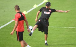 Euro 2016: Burze i rzęsisty deszcz w Nicei, ale dla kadry Nawałki w niedzielę ma zaświecić słońce