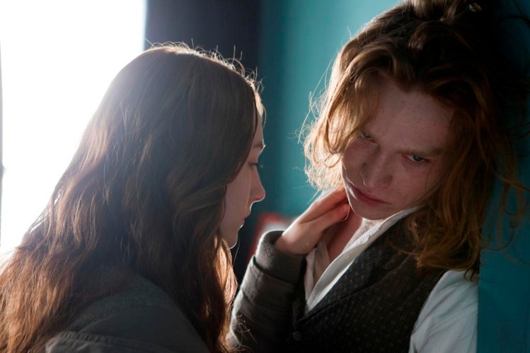 Saoirse Ronan i Caleb Landry Jones w 'Byzantium'