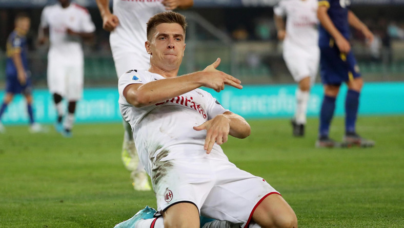 Hellas Verona - AC Milan: gol Krzysztofa Piątka