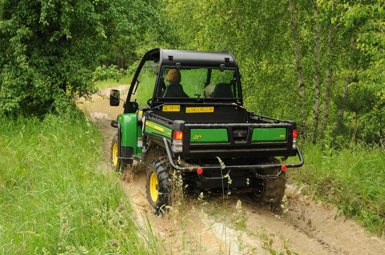 John Deere Gator