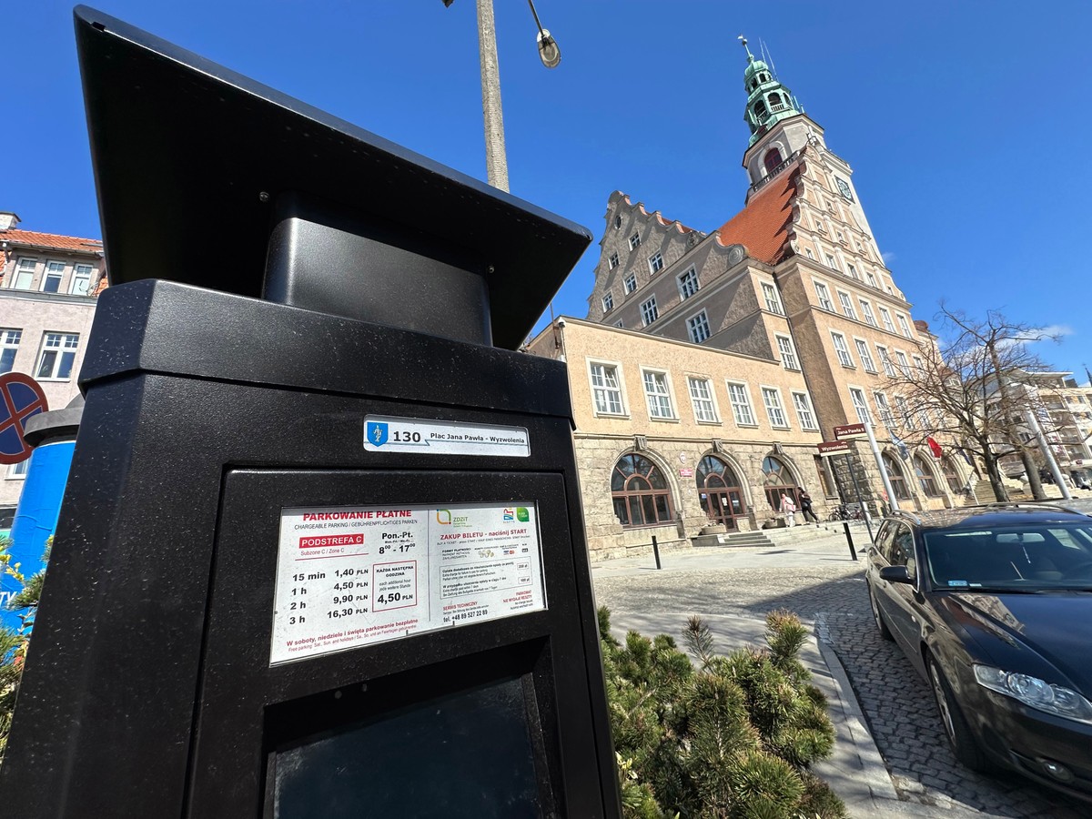 Niższe ceny tylko dla miejscowych. Przyjezdni muszą sięgnąć głębiej do kieszeni