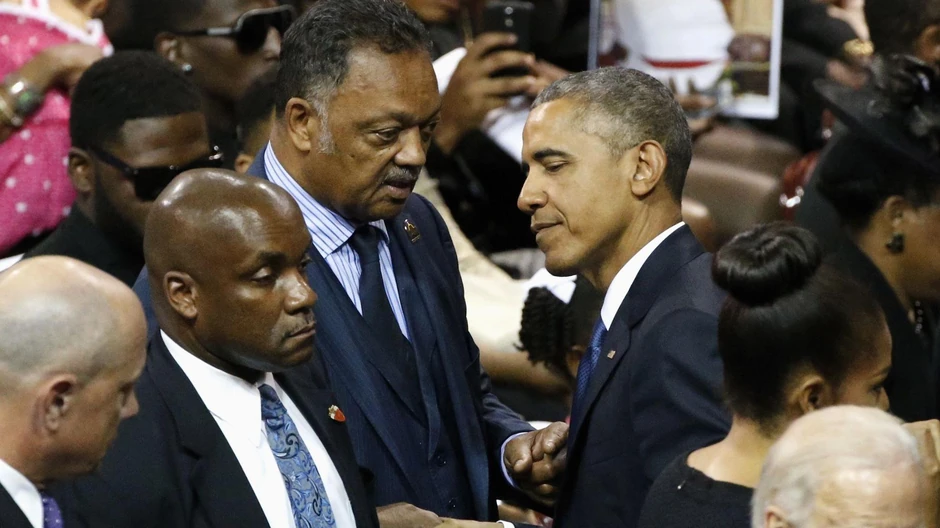 Barak Obama, bivši američki predsednik u dva mandata (desno), i Džesi Džekson, borac za građanska prava i baptistički sveštenik i političar, u Južnoj Karolini 2015. | Foto: Reuters