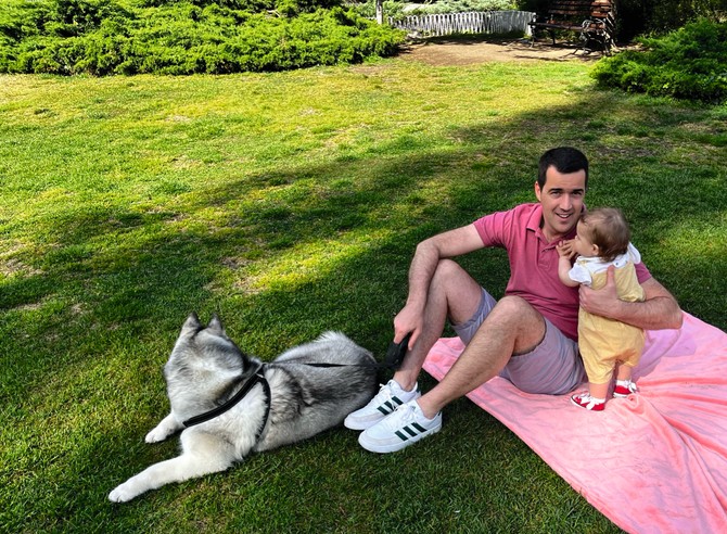 Kristina i Nikola čekali su dve godine da bi mogli da usvoje dete