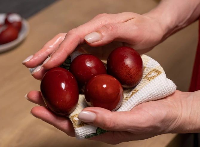 Gde se bacaju ljuske od uskršnjih jaja