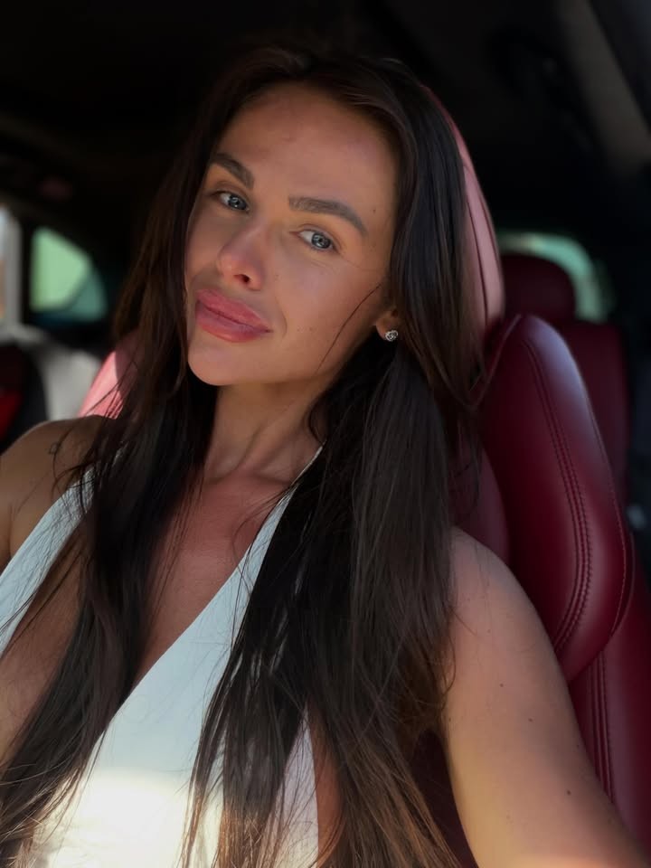 Fitness trénerka Nikola Boboková. 