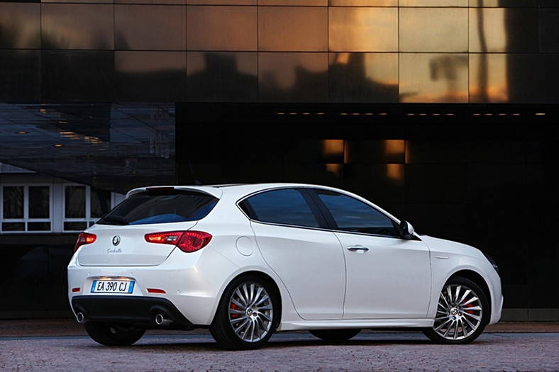 Alfa Romeo Giulietta – z pięknem trzeba obcować