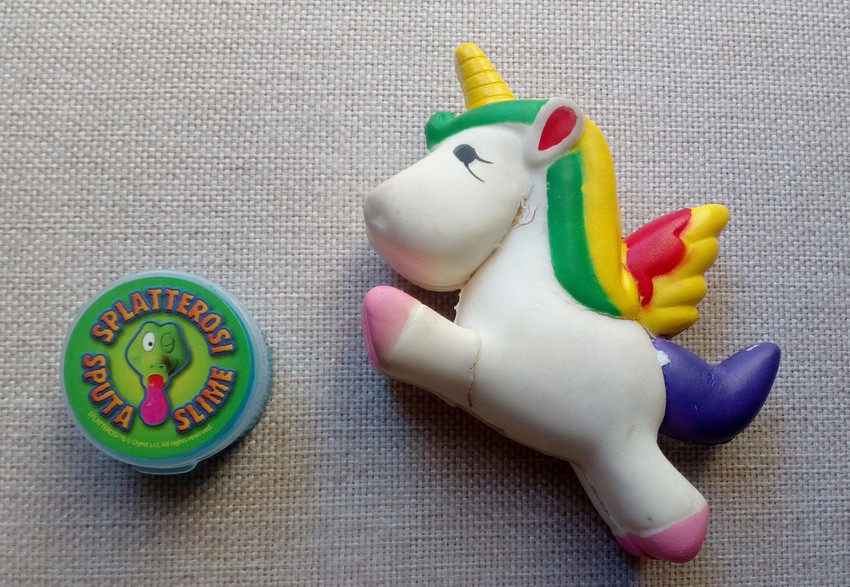 Ljigavac i skviš, dve trenutno najpopularnije igračke za decu