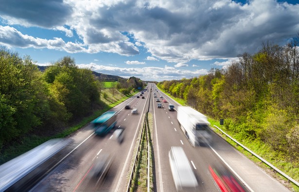 Inwestycje w infrastrukturę transportu publicznego. Czy gmina ma prawo do odliczenia VAT?