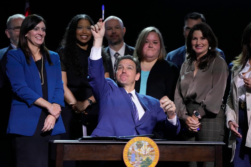 Desantis nakon potpisivanja više zakona u Lajthaous Pointu, Florida, 16. maja