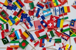 Quiz z geografii dla każdego. Dopasuj flagi do państw. Dasz radę zdobyć 10/10?