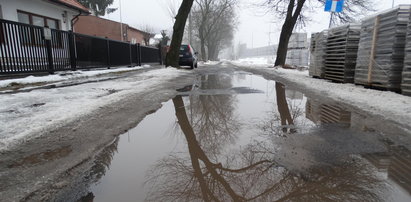 Błoto zalało ulicę w Lublinie