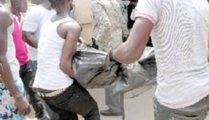 Lady pleads with Police