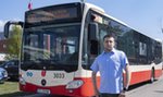 4-latek sam przyszedł na przystanek i wsiadł do autobusu. Wtedy pan Mikołaj postąpił jak trzeba!