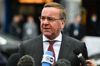 Niemiecki minister obrony: Państwa członkowskie Unii uzgodniły wspólne zakupy amunicji dla Kijowa