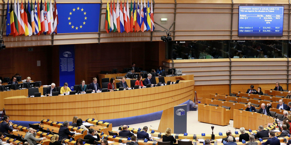 Parlament Europejski przyjął rezolucję w sprawie Polski!