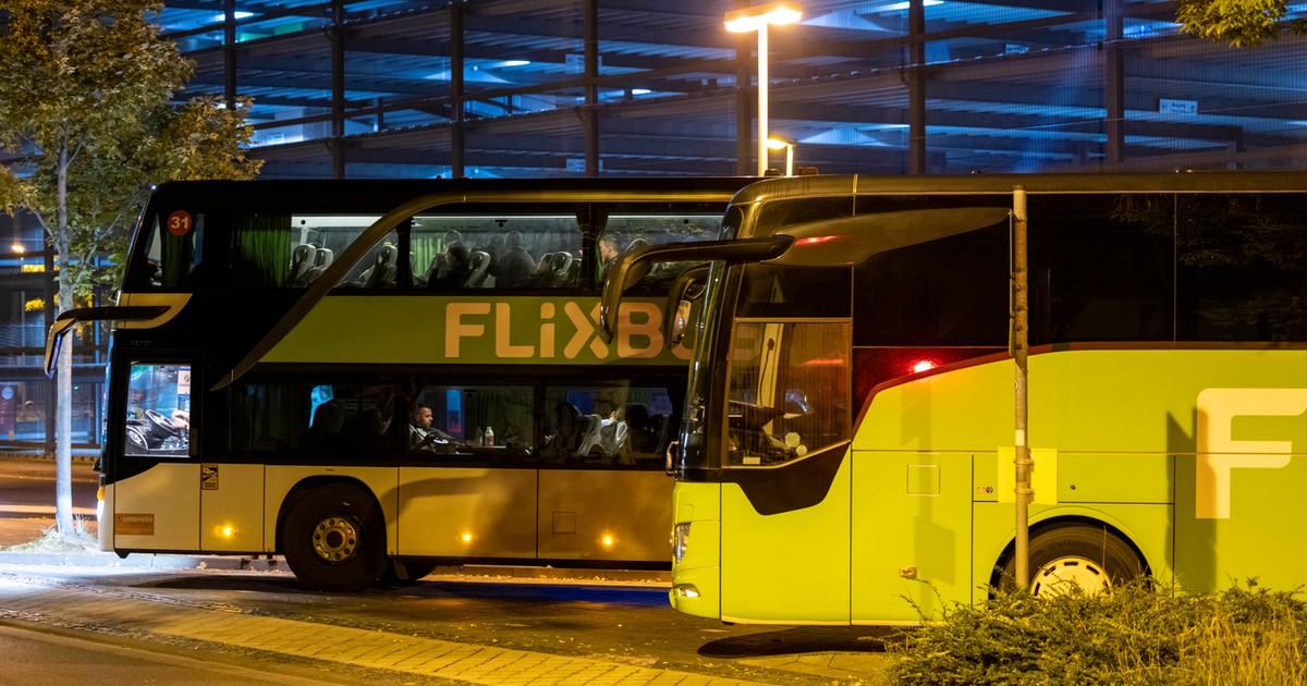 Borzasztó tragédia! Ketten meghaltak, négyen súlyosan megsérültek egy németországi buszbalesetben