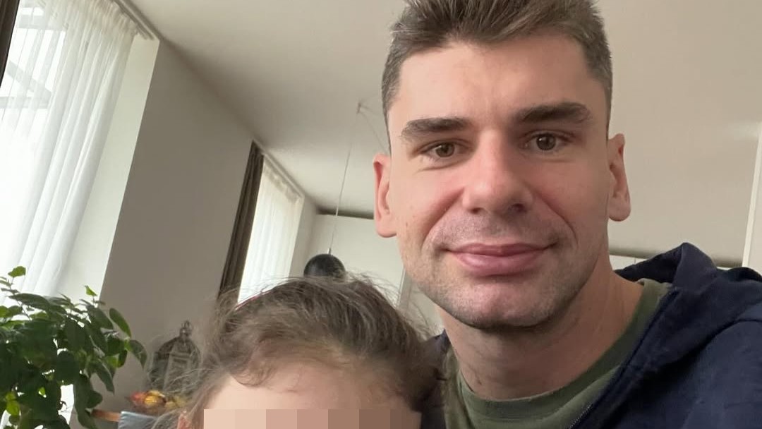 Hokejista Juraj Valach.