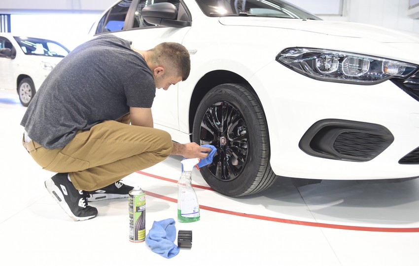 Pad beleži i auto industrija