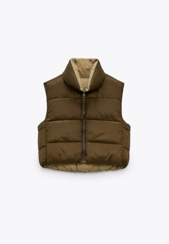 Veste matelassée réversible avec col montant et fermeture éclair devant de Zara, environ CHF 46.–. 