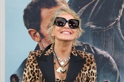 Odważne zdjęcie Sharon Stone. Odtworzyła głośną scenę z "Nagiego instynktu" [FOTO]