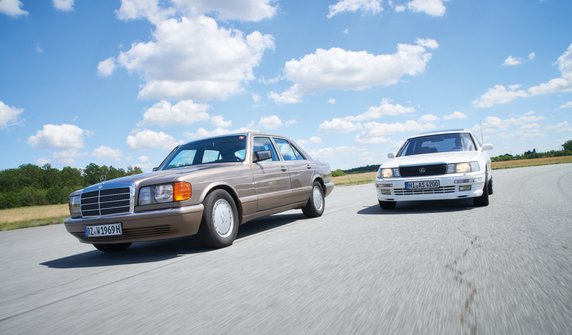 Mercedes 500 SE kontra Lexus LS 400