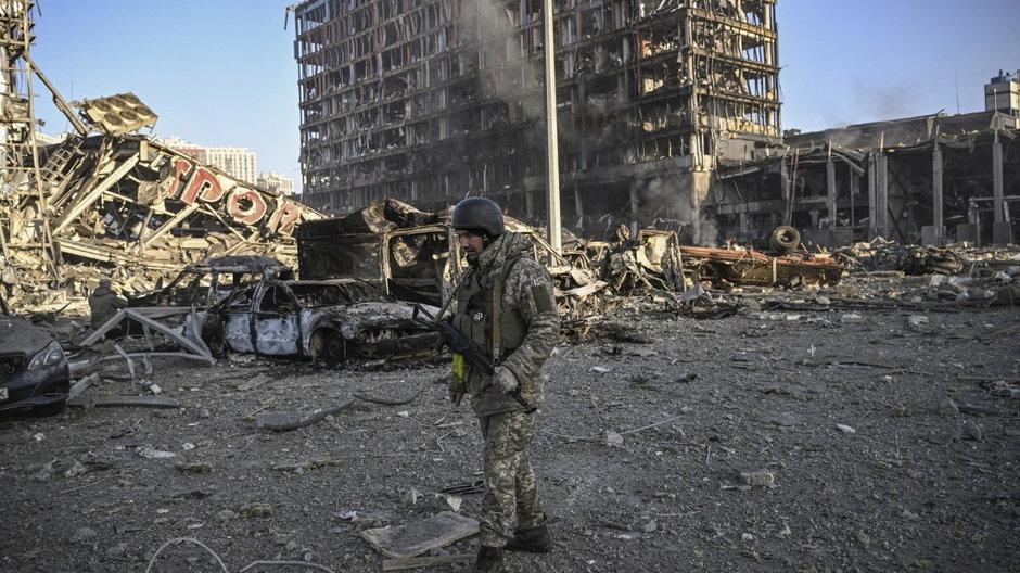 Zniszczenia po ostrzale Kijowa w marcu 2022 r. 