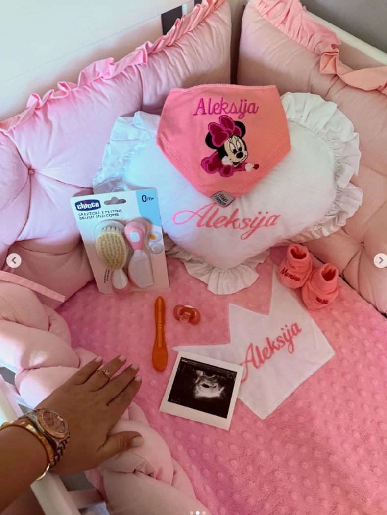 Bivša zadrugarka će ćerki dati retko, staro, srpsko ime: Pokazala stomak u 9. mesecu