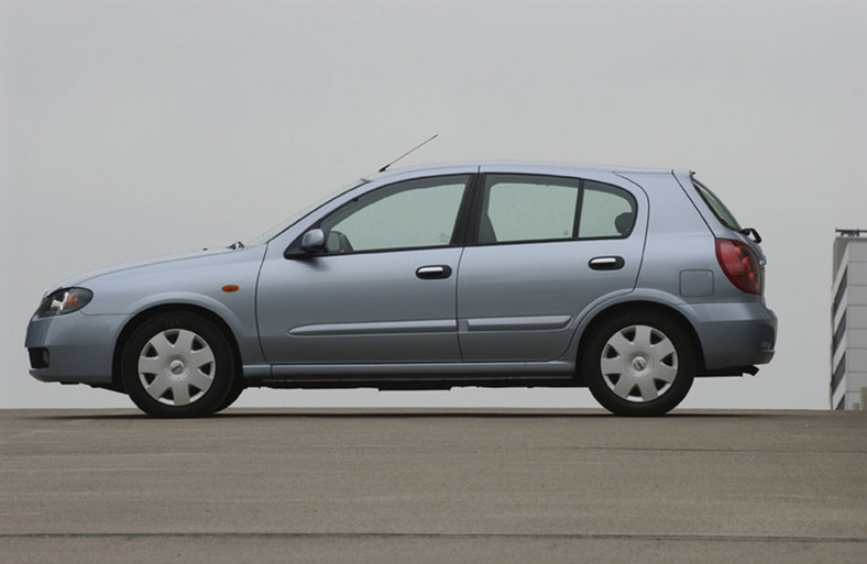 Nissan Almera 2.2 Di - cena 5 800 zł