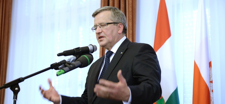 Prezydent Komorowski o aferze taśmowej: Wszyscy wstydzimy się