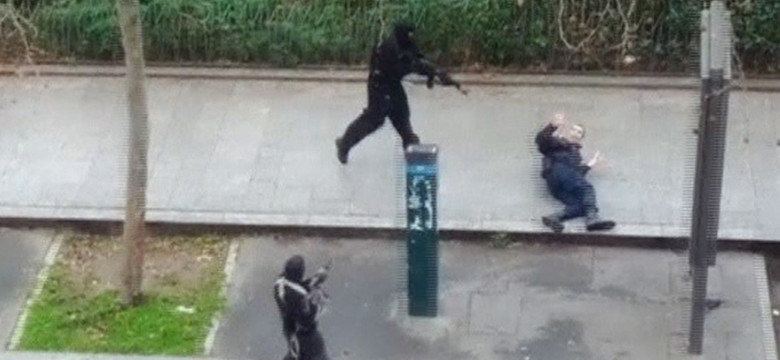 Francuska policja: terroryści w Paryżu użyli broni z zagranicy
