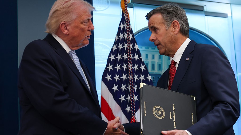 Financial Times: directorul CIA va deveni principalul negociator american cu Rusia și Ucraina. Reacția Casei Albe