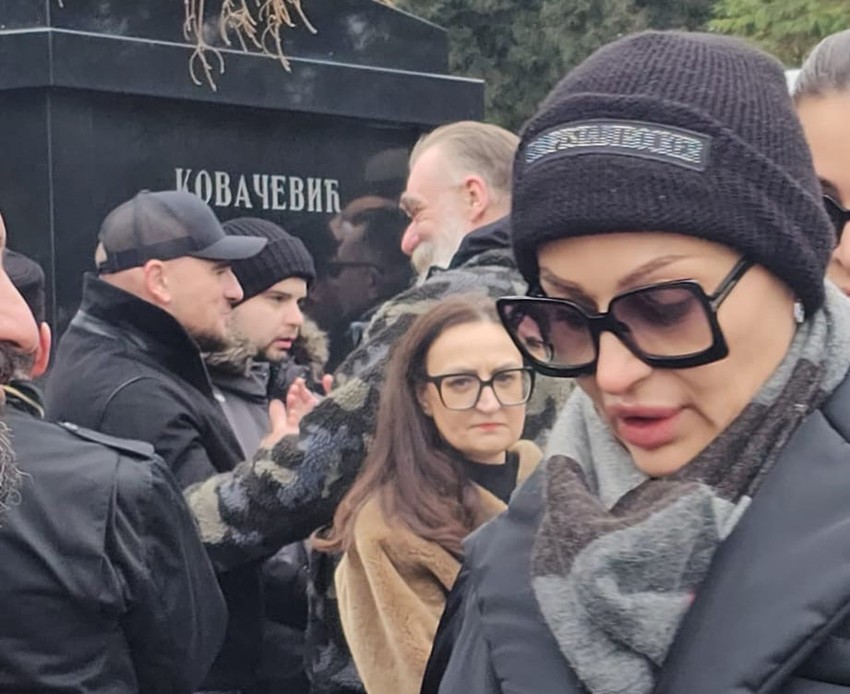 Luka Bojović na pomenu Arkanu