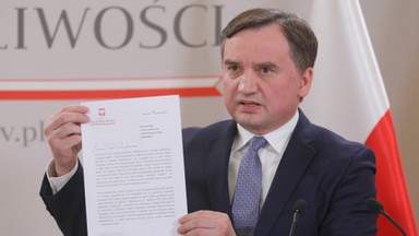 ABW znalazła notatkę dotyczącą Zbigniewa Ziobry. Śledztwo zostało nagle przeniesione