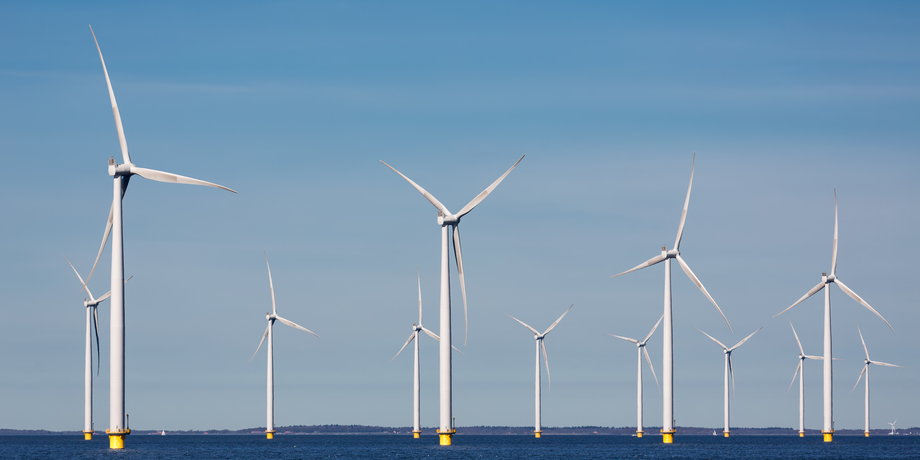 Jak podkreślono w ocenie skutków regulacji, określanie ceny maksymalnej jest niezbędne dla uruchomienia pierwszej fazy systemu wsparcia budowy farm wiatrowych na Bałtyku. 