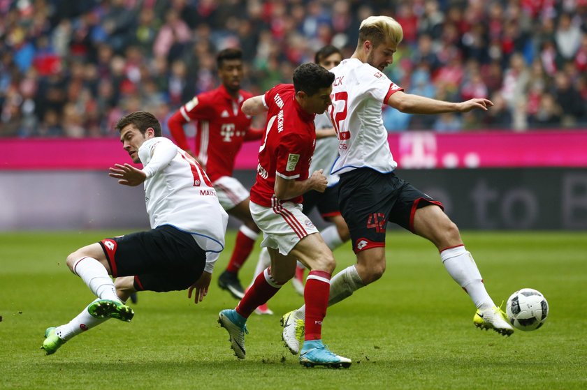 Brutalny faul na Lewandowskim. To mógł być koniec jego kariery