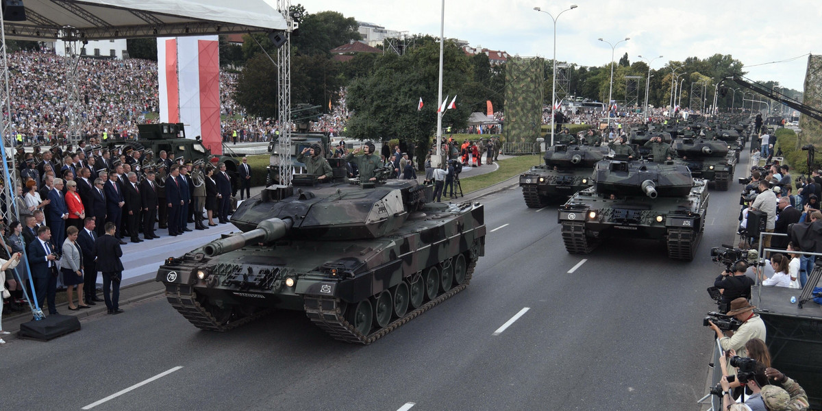 Wielka defilada z okazji Święta Wojska Polskiego w Warszawie