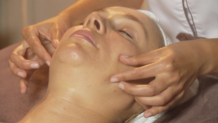 Klinika urody gwiazd - Sonia Bohosiewicz