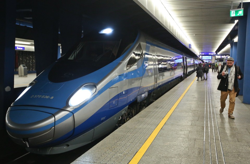 WARSZAWA PENDOLINO EXPRESS INTERCITY PREMIUM (Express Intercity Premium)