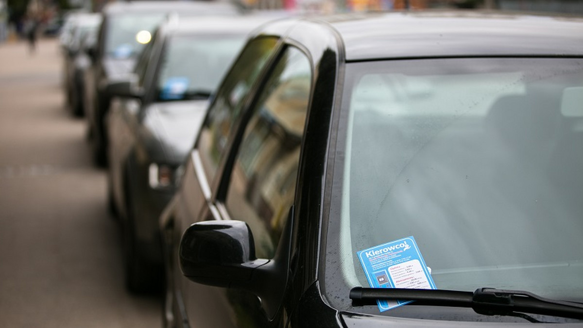 Od dzisiaj na kolejnych ulicach w Gdańsku trzeba będzie płacić za postój. Jak informują urzędnicy, wprowadzone od dzisiaj zmiany dotyczą dzielnicy Wrzeszcz i dzielnicy Aniołki. - W Gdańsku przybędzie 767 płatnych miejsc parkingowych i 56 parkomatów – precyzują przedstawiciele magistratu.