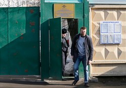 Aleksiej Nawalny wyszedł na wolność