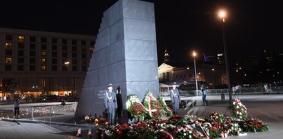 Zaskakujące kulisy budowy pomnika smoleńskiego. Urzędnik znika z ratusza, ale...