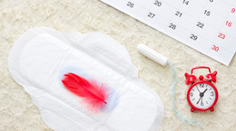 Pierwsza miesiączka - objawy, cykl menstruacyjny
