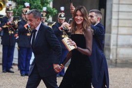 Mama joj je bila supermodel, a ona je - ISTI TATA! Ćerka Karle Bruni i Nikole Sarkozija ima 13 godina i svi se slažu da je SLIKA I PRILIKA bivšeg predsednika Francuske