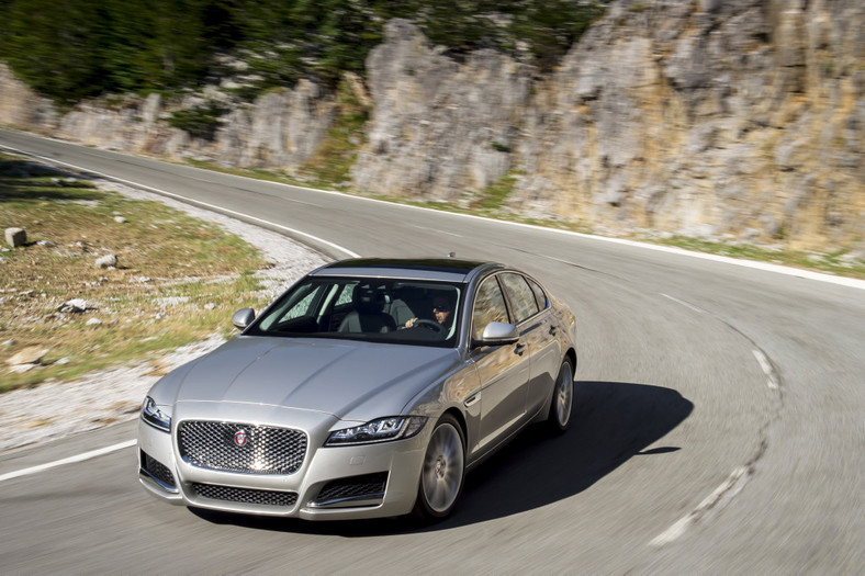 Jaguar XF