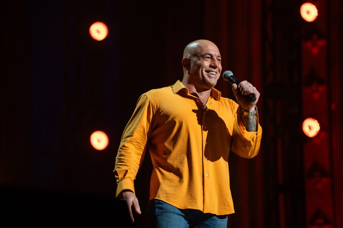 Joe Rogan w stand-upie "Burn the Boats"