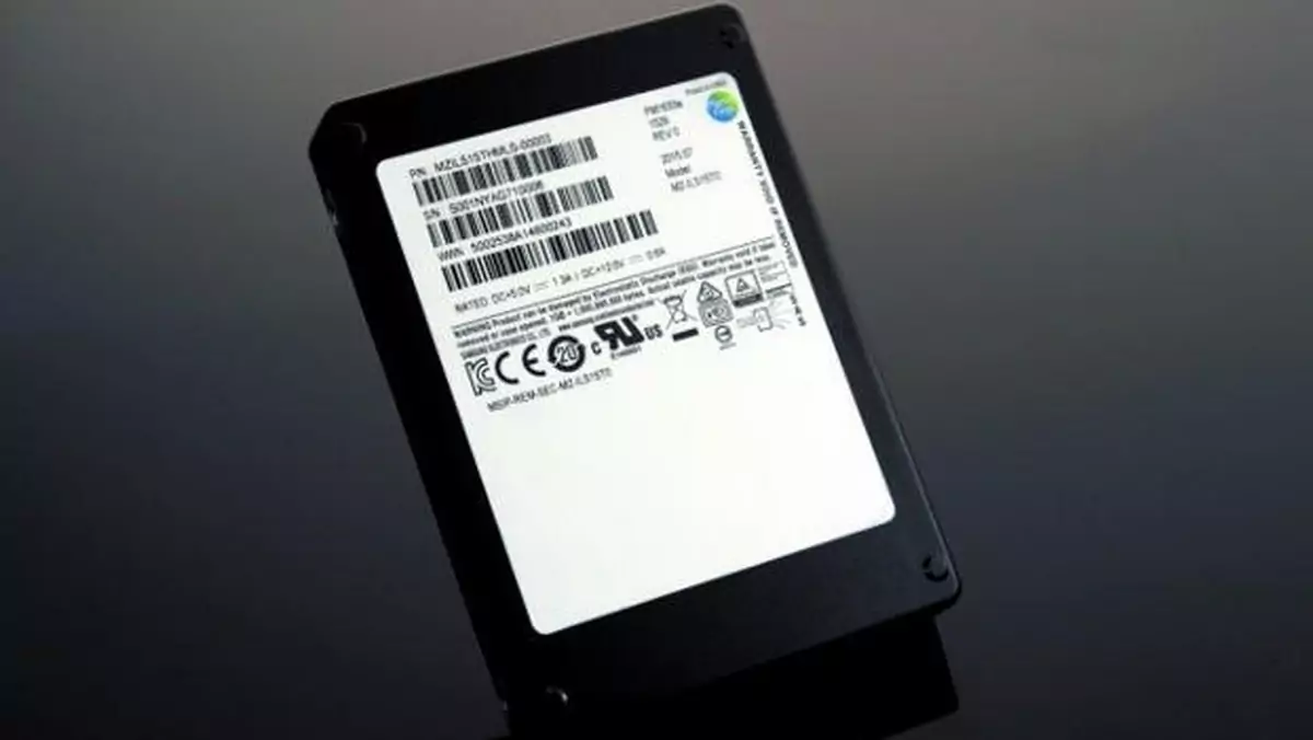 Samsung wprowadza do sprzedaży dysk SSD o pojemności 15 TB, ale i tak go nie kupisz