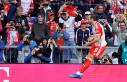 Harry Kane wszedł do Bundesligi z drzwiami. Derby Bawarii dla Bayernu Monachium